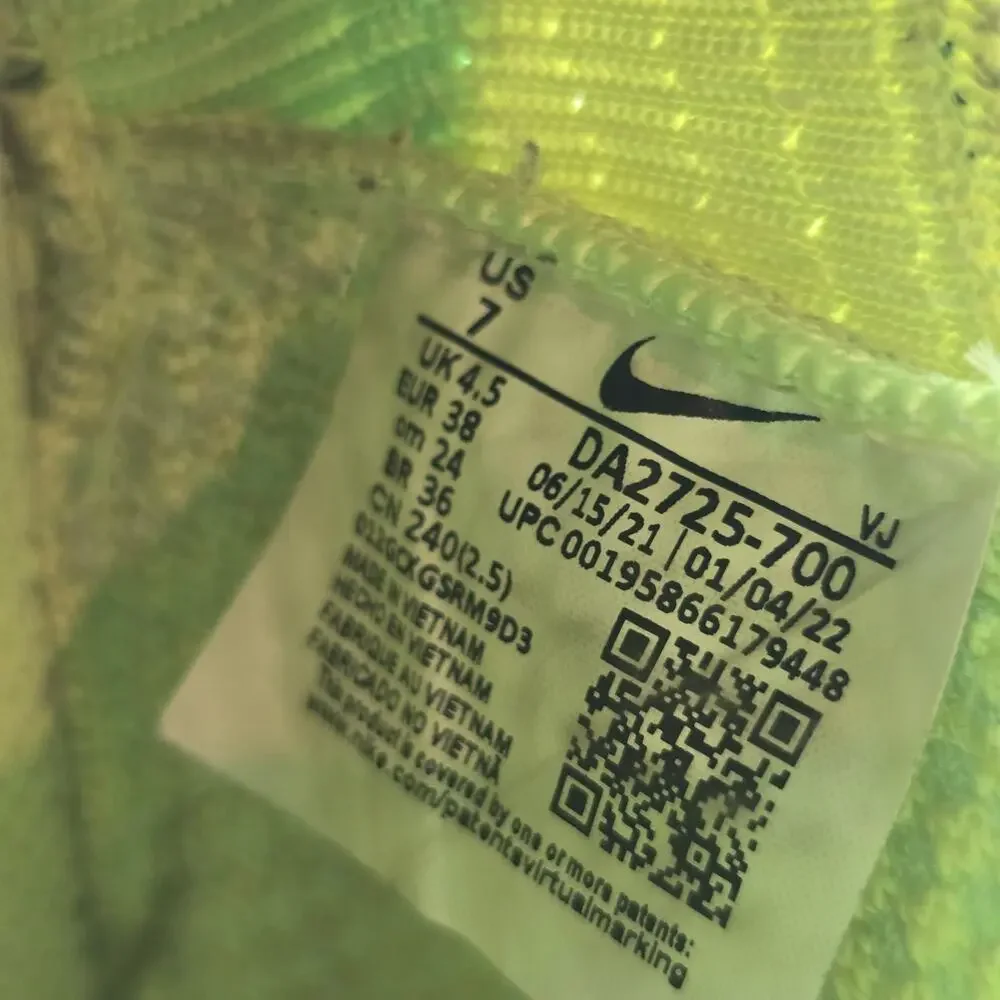 Nike Space‎ Hippie 04 Lemon Twist Sneakers Neon Yellow Kicks Women's Size 7 Cool